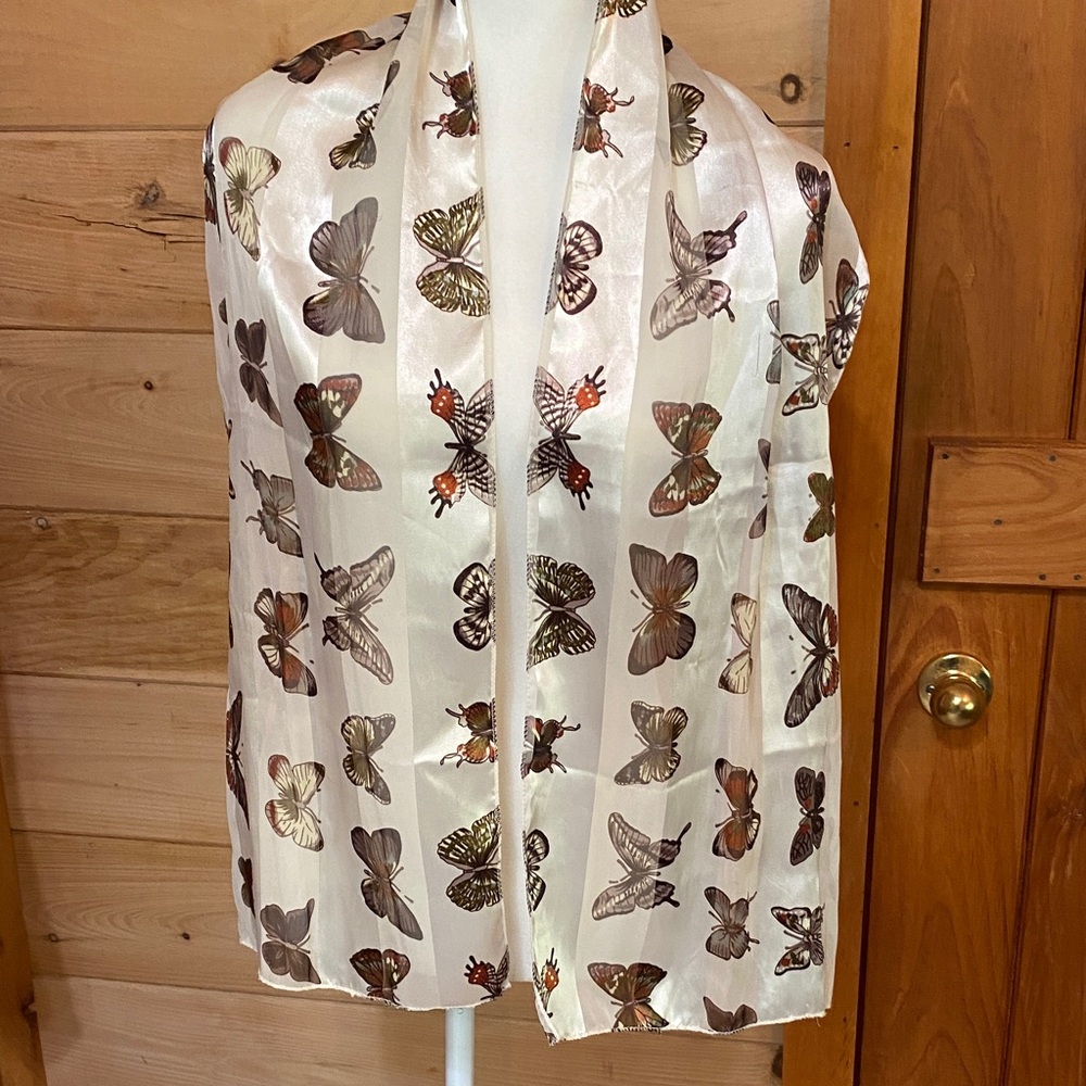 Elegant five scarf bundle from 80s-90's! - Picture 4 of 7